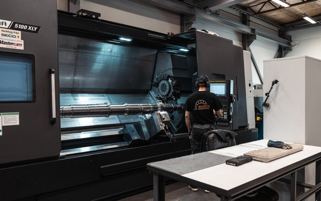CNC-bearbetning, råmaterial till färdig lokaxel